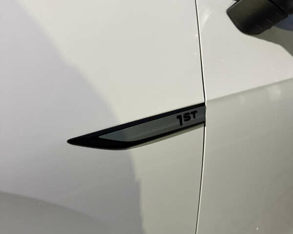 Белый Фольксваген ID.3, объемом двигателя 0 л и пробегом 63 тыс. км за 17900 $, фото 6 на Automoto.ua