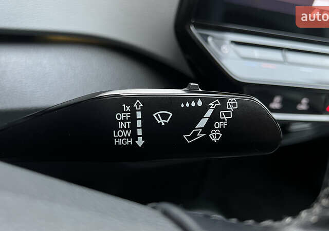 Белый Фольксваген ID.3, объемом двигателя 0 л и пробегом 127 тыс. км за 17499 $, фото 116 на Automoto.ua