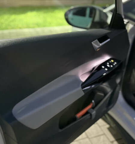 Белый Фольксваген ID.3, объемом двигателя 0 л и пробегом 63 тыс. км за 17900 $, фото 16 на Automoto.ua