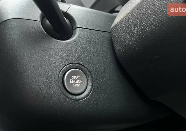 Белый Фольксваген ID.3, объемом двигателя 0 л и пробегом 127 тыс. км за 17499 $, фото 117 на Automoto.ua