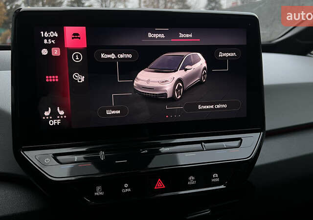 Белый Фольксваген ID.3, объемом двигателя 0 л и пробегом 127 тыс. км за 17499 $, фото 153 на Automoto.ua