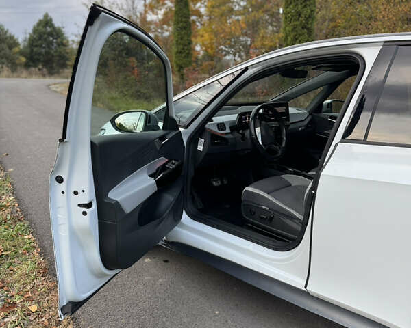 Фольксваген ID.3 2020 в Ивано-Франковске на Automoto.ua Белый Фольксваген ID.3, объемом двигателя 0 л и пробегом 165 тыс. км за 16800 $, фото 12 на Automoto.ua