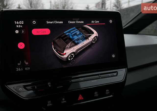 Белый Фольксваген ID.3, объемом двигателя 0 л и пробегом 127 тыс. км за 17499 $, фото 146 на Automoto.ua