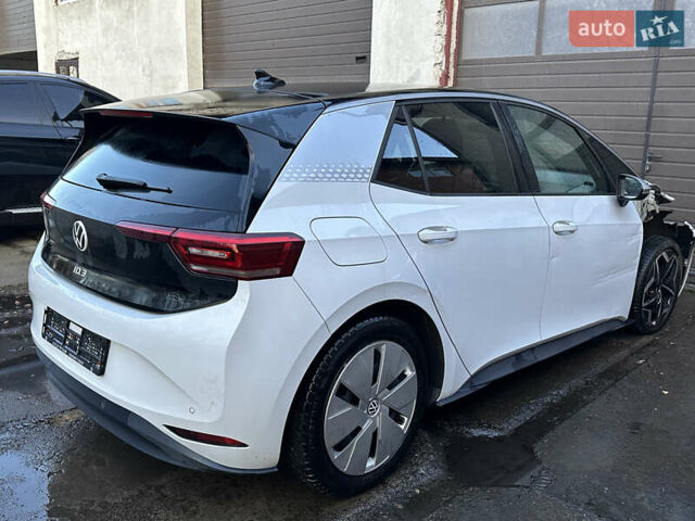 Білий Фольксваген ID.3, об'ємом двигуна 0 л та пробігом 55 тис. км за 12850 $, фото 5 на Automoto.ua