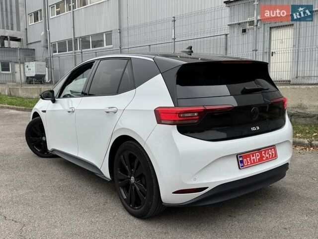 Белый Фольксваген ID.3, объемом двигателя 0 л и пробегом 170 тыс. км за 15900 $, фото 1 на Automoto.ua