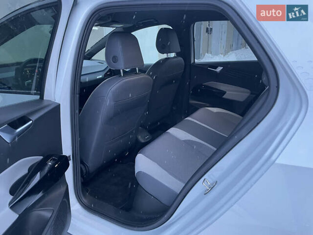 Білий Фольксваген ID.3, об'ємом двигуна 0 л та пробігом 118 тис. км за 17590 $, фото 16 на Automoto.ua