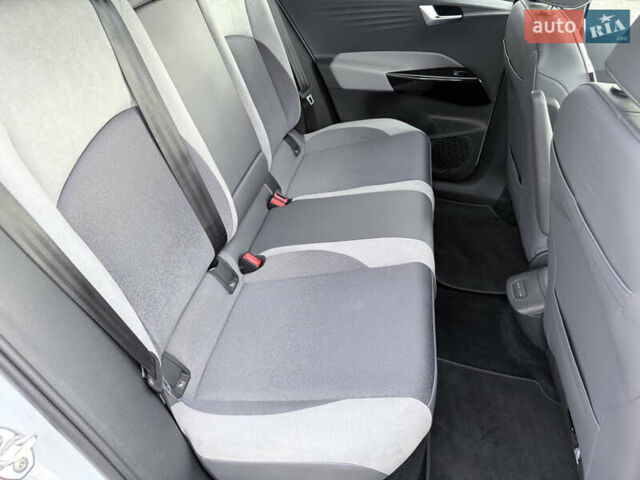 Фольксваген ID.3 2020 в Луцке на Automoto.ua Белый Фольксваген ID.3, объемом двигателя 0 л и пробегом 148 тыс. км за 17500 $, фото 28 на Automoto.ua