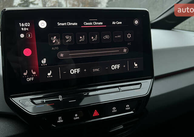 Белый Фольксваген ID.3, объемом двигателя 0 л и пробегом 127 тыс. км за 17499 $, фото 143 на Automoto.ua