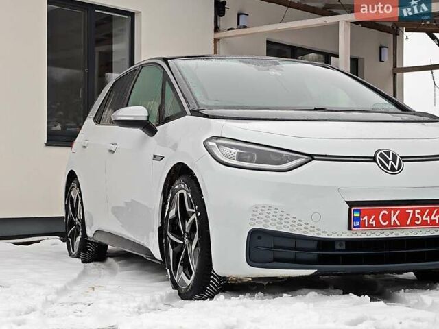 Белый Фольксваген ID.3, объемом двигателя 0 л и пробегом 162 тыс. км за 15400 $, фото 3 на Automoto.ua