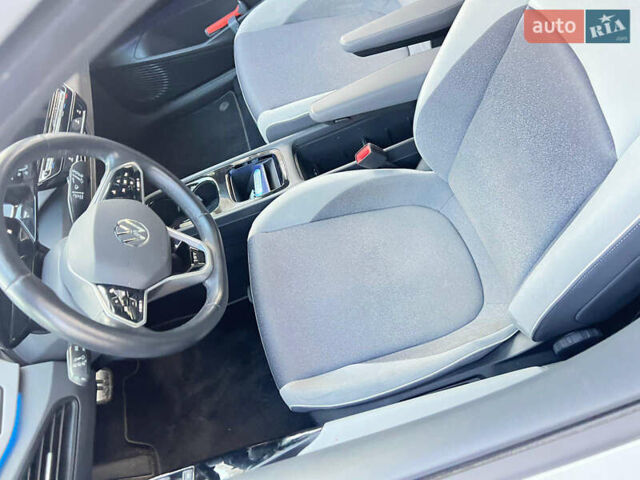 Білий Фольксваген ID.3, об'ємом двигуна 0 л та пробігом 85 тис. км за 17999 $, фото 15 на Automoto.ua