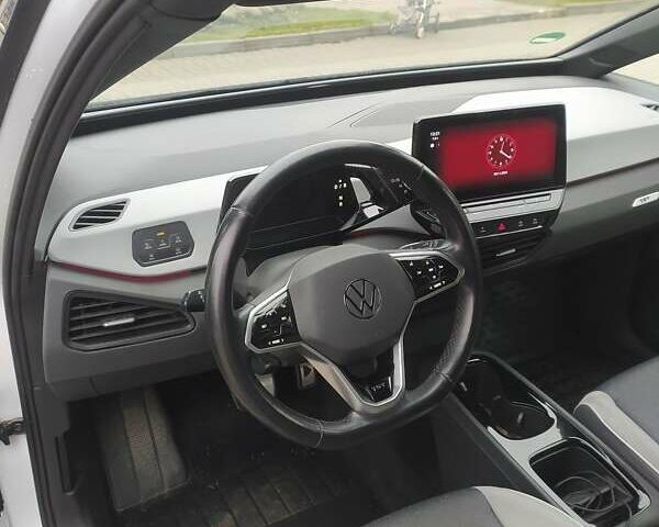 Белый Фольксваген ID.3, объемом двигателя 0 л и пробегом 68 тыс. км за 17400 $, фото 6 на Automoto.ua