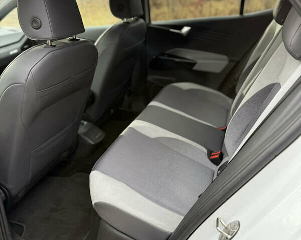 Белый Фольксваген ID.3, объемом двигателя 0 л и пробегом 160 тыс. км за 15800 $, фото 19 на Automoto.ua