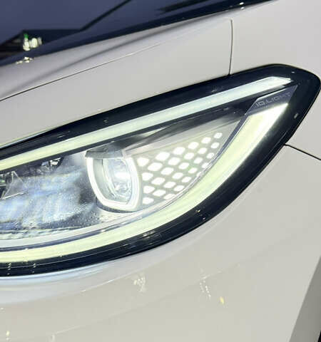 Белый Фольксваген ID.3, объемом двигателя 0 л и пробегом 63 тыс. км за 17900 $, фото 2 на Automoto.ua