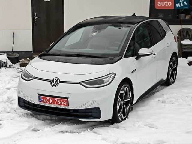 Белый Фольксваген ID.3, объемом двигателя 0 л и пробегом 162 тыс. км за 15400 $, фото 7 на Automoto.ua