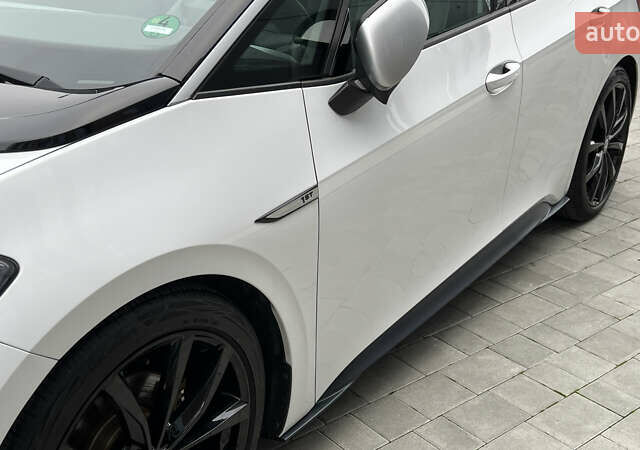 Белый Фольксваген ID.3, объемом двигателя 0 л и пробегом 127 тыс. км за 17499 $, фото 35 на Automoto.ua