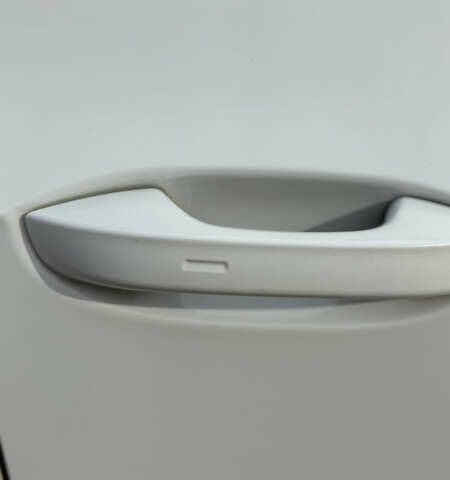 Белый Фольксваген ID.3, объемом двигателя 0 л и пробегом 160 тыс. км за 15800 $, фото 25 на Automoto.ua