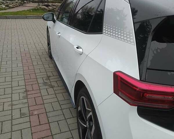 Белый Фольксваген ID.3, объемом двигателя 0 л и пробегом 68 тыс. км за 17400 $, фото 4 на Automoto.ua