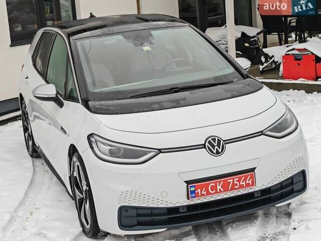 Белый Фольксваген ID.3, объемом двигателя 0 л и пробегом 162 тыс. км за 15400 $, фото 4 на Automoto.ua