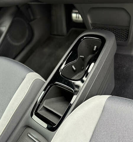 Белый Фольксваген ID.3, объемом двигателя 0 л и пробегом 160 тыс. км за 15800 $, фото 29 на Automoto.ua