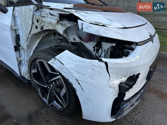 Білий Фольксваген ID.3, об'ємом двигуна 0 л та пробігом 55 тис. км за 12850 $, фото 20 на Automoto.ua