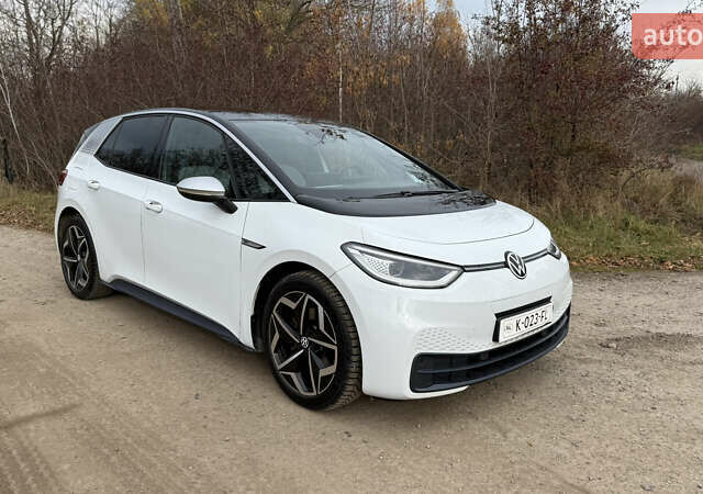 Белый Фольксваген ID.3, объемом двигателя 0 л и пробегом 160 тыс. км за 15800 $, фото 2 на Automoto.ua