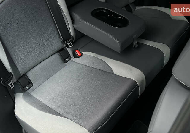 Белый Фольксваген ID.3, объемом двигателя 0 л и пробегом 127 тыс. км за 17499 $, фото 82 на Automoto.ua