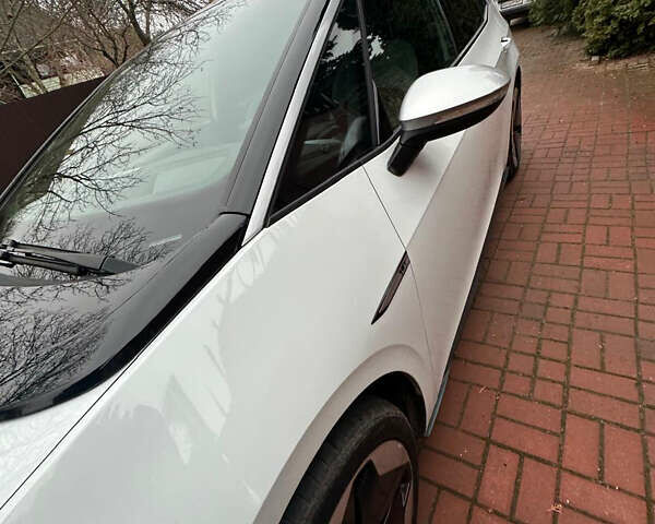 Белый Фольксваген ID.3, объемом двигателя 0 л и пробегом 164 тыс. км за 16800 $, фото 6 на Automoto.ua