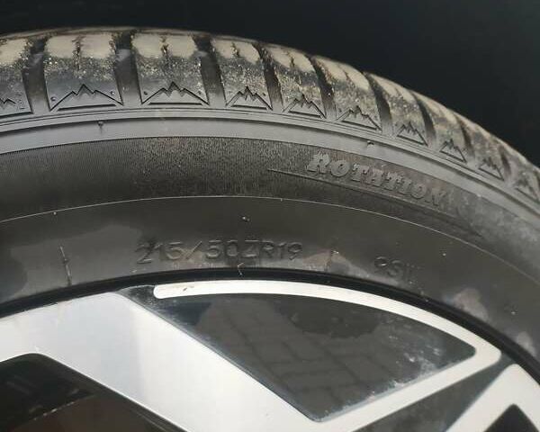 Белый Фольксваген ID.3, объемом двигателя 0 л и пробегом 68 тыс. км за 17400 $, фото 14 на Automoto.ua