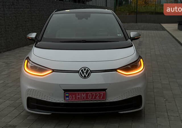 Белый Фольксваген ID.3, объемом двигателя 0 л и пробегом 127 тыс. км за 17499 $, фото 21 на Automoto.ua