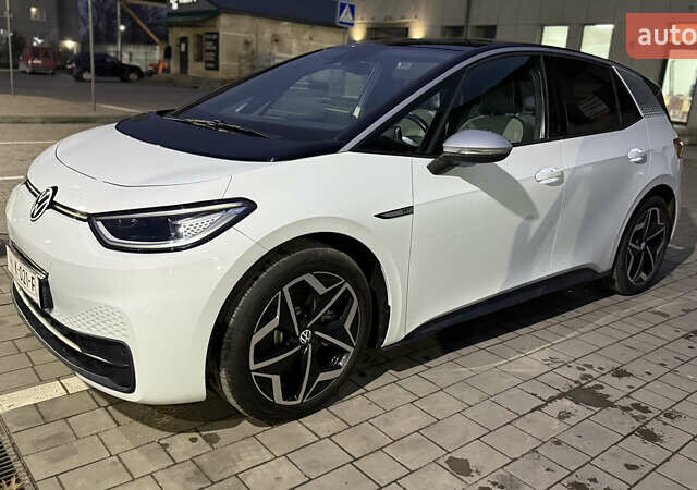 Белый Фольксваген ID.3, объемом двигателя 0 л и пробегом 63 тыс. км за 17900 $, фото 5 на Automoto.ua