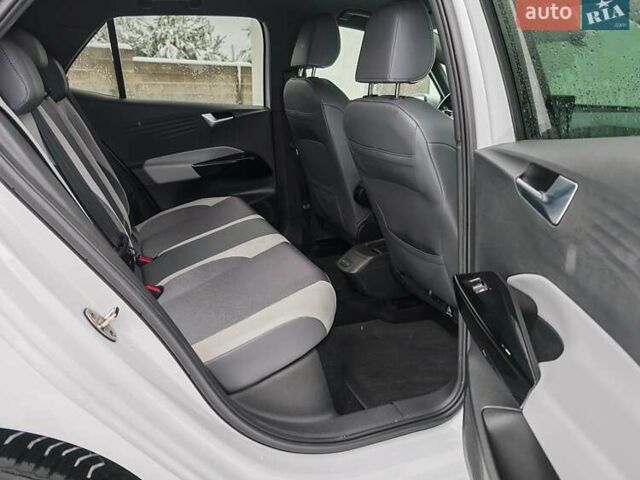 Белый Фольксваген ID.3, объемом двигателя 0 л и пробегом 162 тыс. км за 15400 $, фото 29 на Automoto.ua