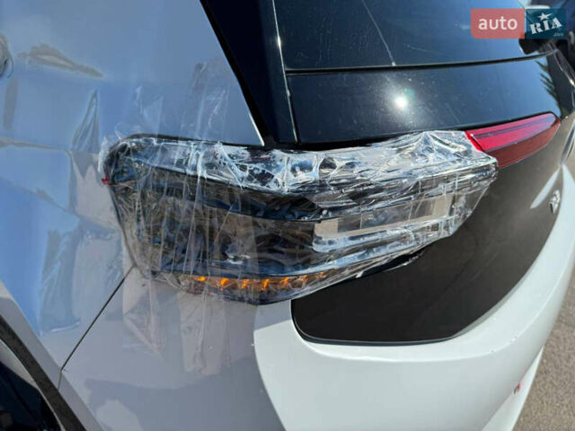 Белый Фольксваген ID.3, объемом двигателя 0 л и пробегом 201 тыс. км за 13199 $, фото 8 на Automoto.ua