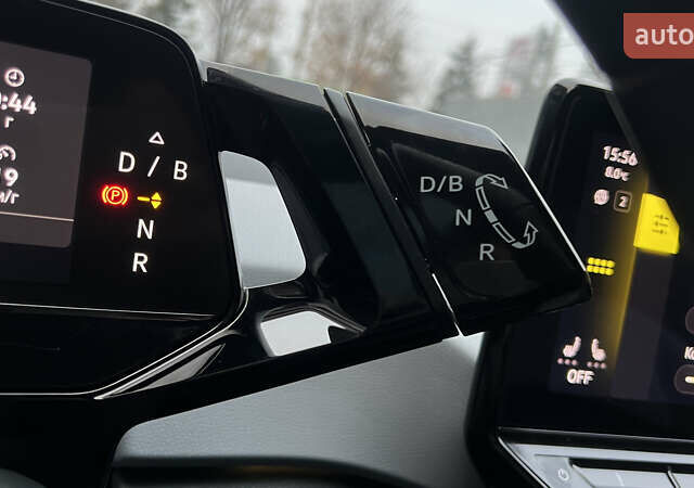 Белый Фольксваген ID.3, объемом двигателя 0 л и пробегом 127 тыс. км за 17499 $, фото 123 на Automoto.ua