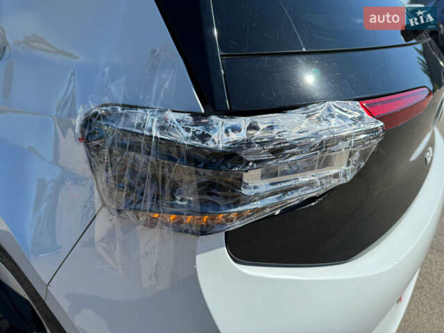 Белый Фольксваген ID.3, объемом двигателя 0 л и пробегом 201 тыс. км за 13400 $, фото 9 на Automoto.ua