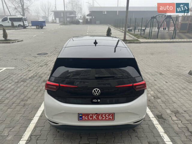 Белый Фольксваген ID.3, объемом двигателя 0 л и пробегом 109 тыс. км за 16750 $, фото 7 на Automoto.ua