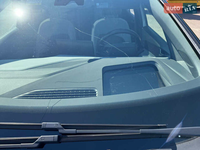 Белый Фольксваген ID.3, объемом двигателя 0 л и пробегом 201 тыс. км за 13400 $, фото 15 на Automoto.ua