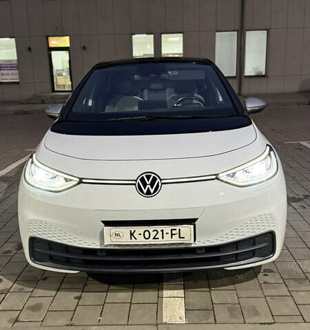 Белый Фольксваген ID.3, объемом двигателя 0 л и пробегом 63 тыс. км за 17900 $, фото 3 на Automoto.ua