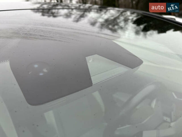 Білий Фольксваген ID.3, об'ємом двигуна 0 л та пробігом 85 тис. км за 17999 $, фото 8 на Automoto.ua