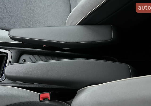 Белый Фольксваген ID.3, объемом двигателя 0 л и пробегом 127 тыс. км за 17499 $, фото 124 на Automoto.ua