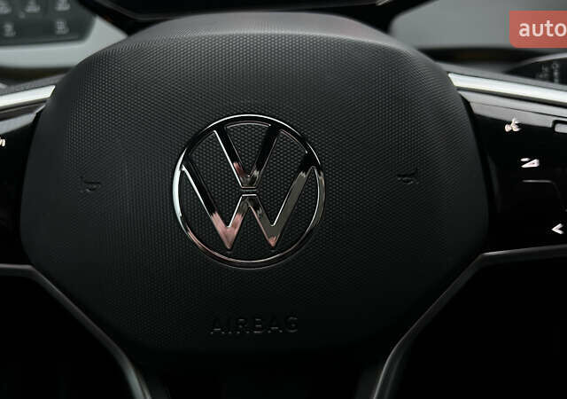 Белый Фольксваген ID.3, объемом двигателя 0 л и пробегом 127 тыс. км за 17499 $, фото 112 на Automoto.ua