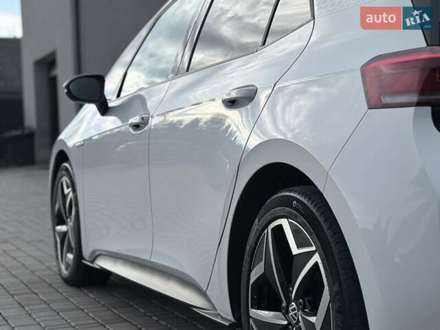 Фольксваген ID.3 2020 в Луцке на Automoto.ua Белый Фольксваген ID.3, объемом двигателя 0 л и пробегом 148 тыс. км за 17500 $, фото 9 на Automoto.ua