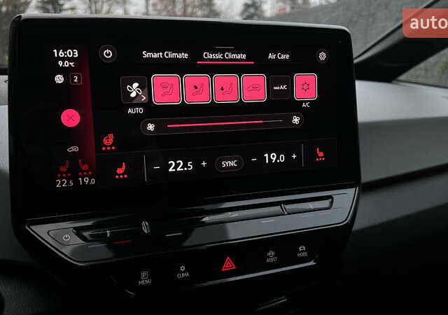 Белый Фольксваген ID.3, объемом двигателя 0 л и пробегом 127 тыс. км за 17499 $, фото 148 на Automoto.ua