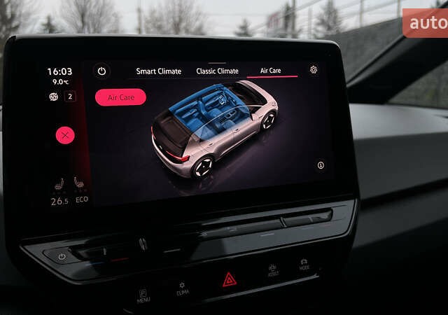 Белый Фольксваген ID.3, объемом двигателя 0 л и пробегом 127 тыс. км за 17499 $, фото 147 на Automoto.ua