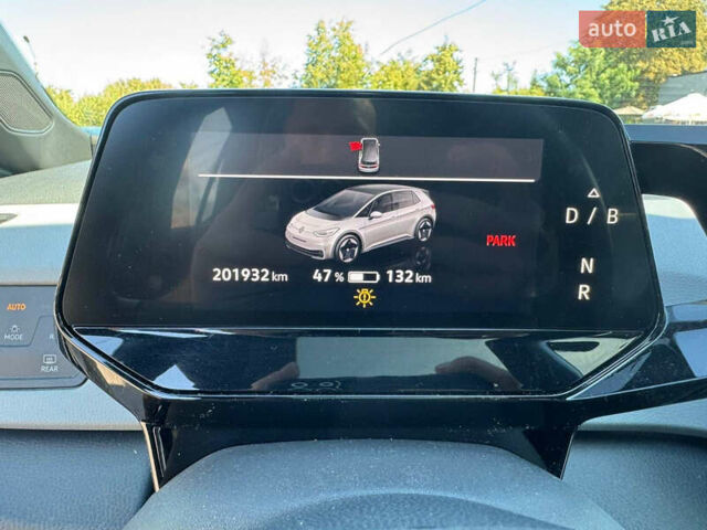 Белый Фольксваген ID.3, объемом двигателя 0 л и пробегом 201 тыс. км за 13199 $, фото 17 на Automoto.ua