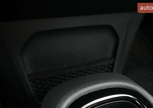 Белый Фольксваген ID.3, объемом двигателя 0 л и пробегом 127 тыс. км за 17499 $, фото 131 на Automoto.ua