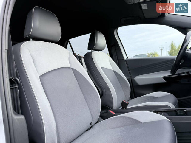 Фольксваген ID.3 2020 в Луцке на Automoto.ua Белый Фольксваген ID.3, объемом двигателя 0 л и пробегом 148 тыс. км за 17500 $, фото 26 на Automoto.ua