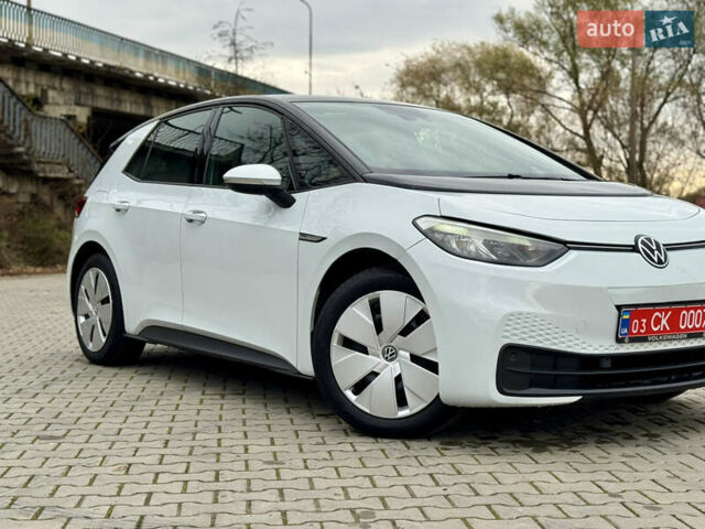 Фольксваген ID.3 2021 в Дрогобыче на Automoto.ua Белый Фольксваген ID.3, объемом двигателя 0 л и пробегом 183 тыс. км за 14350 $, фото 33 на Automoto.ua