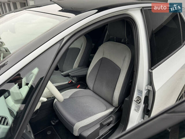 Білий Фольксваген ID.3, об'ємом двигуна 0 л та пробігом 84 тис. км за 17400 $, фото 44 на Automoto.ua
