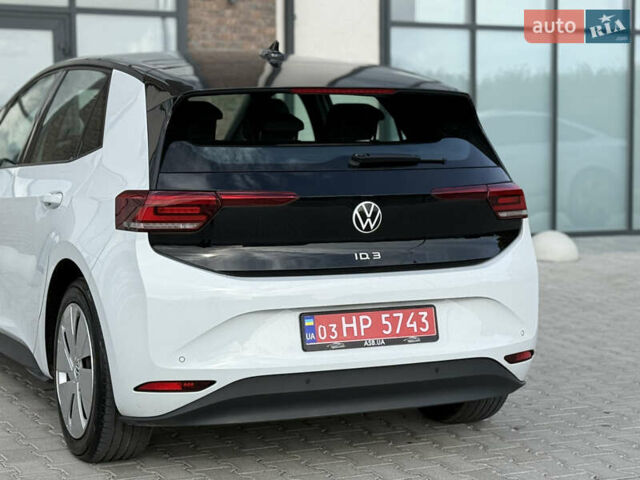 Білий Фольксваген ID.3, об'ємом двигуна 0 л та пробігом 119 тис. км за 15999 $, фото 15 на Automoto.ua