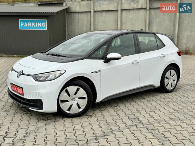 Фольксваген ID.3 2021 в Дрогобыче на Automoto.ua Белый Фольксваген ID.3, объемом двигателя 0 л и пробегом 183 тыс. км за 14350 $, фото 28 на Automoto.ua